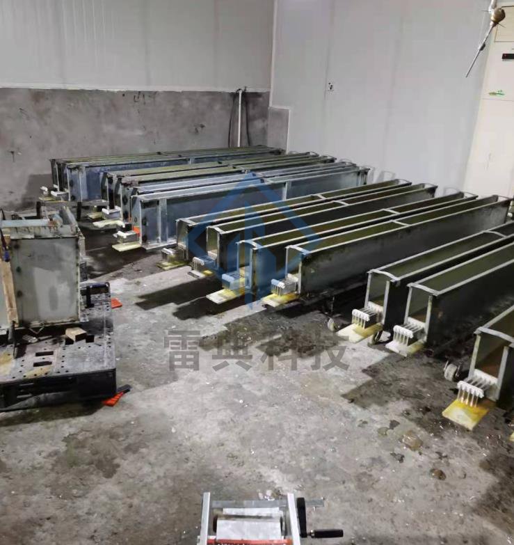 矿物质火山岩耐火母线槽-11